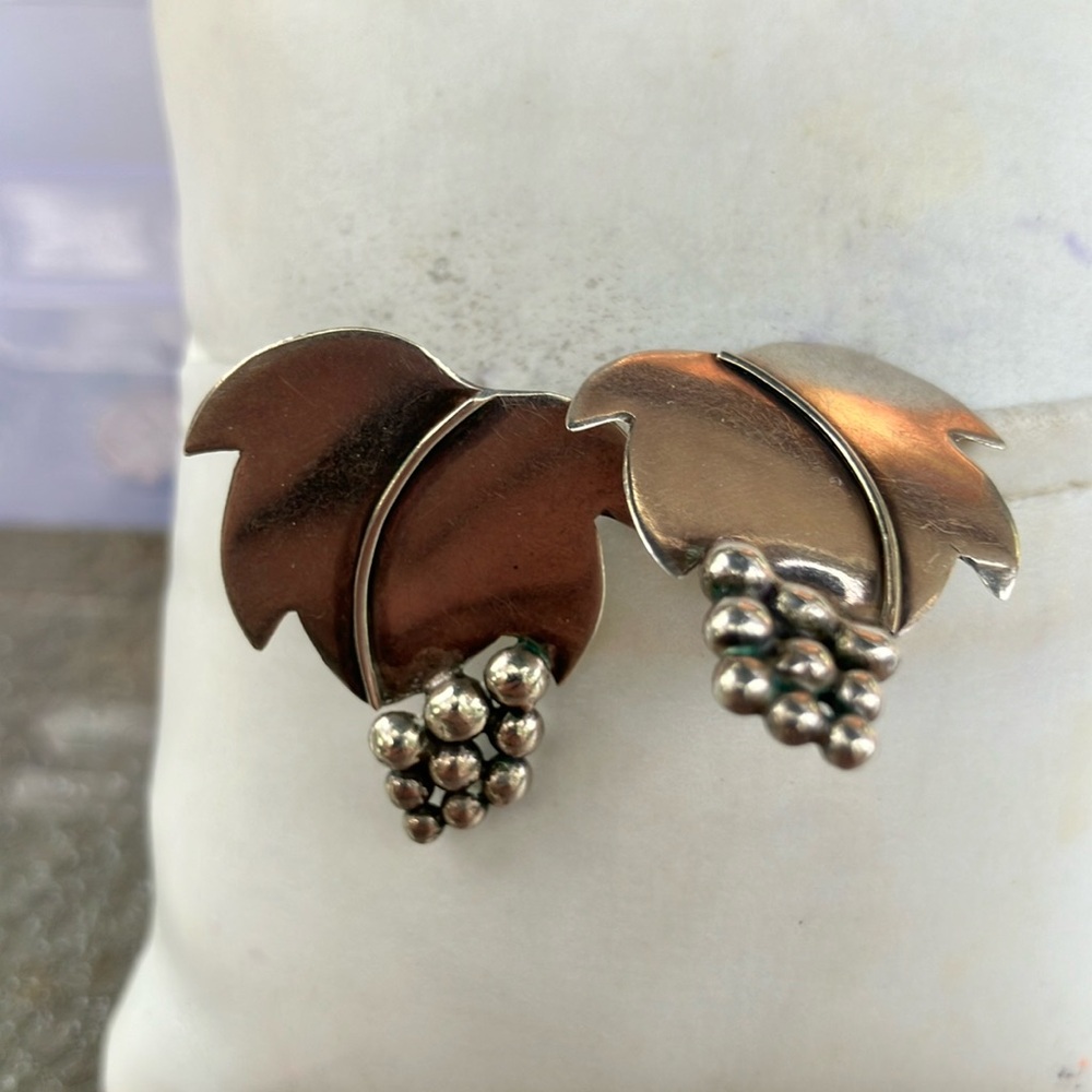 Beautiful Sterling Silver Grape Leaves and Grape Clusters post Earrings. J Hayes